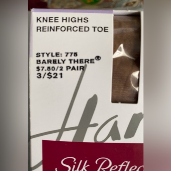 Hanes Silk Reflections knee highs, 2 pair - Picture 3 of 3